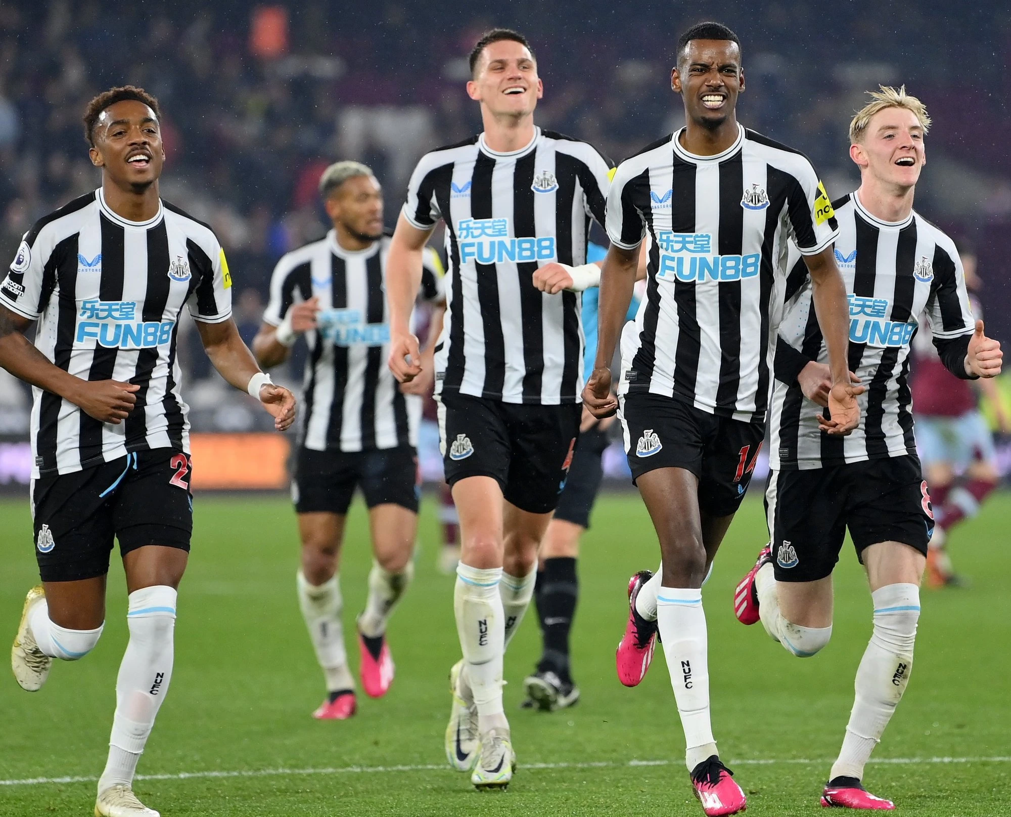 Newcastle đã có trận thắng thứ ba liên tiếp tại Premier League